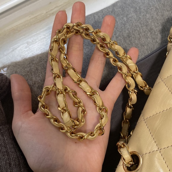 Rare Chanel Vintage Flap Bag with 24K Gold Hardware - Picture 14 of 16